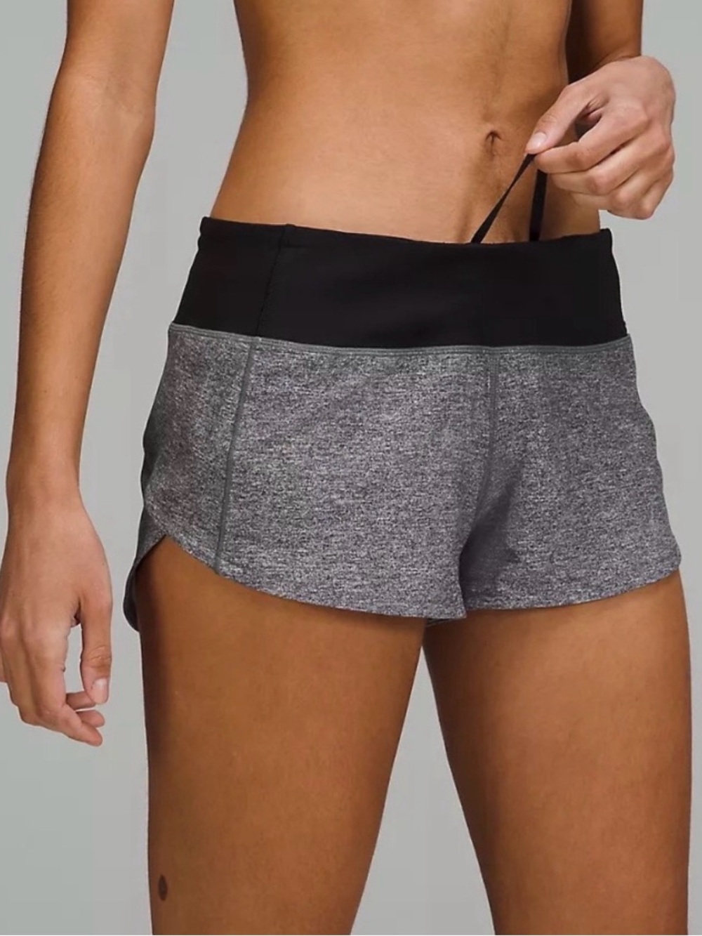 Lululemon Athletica Speed Up Low Rise Lined 2.5” Shorts Gray size 6